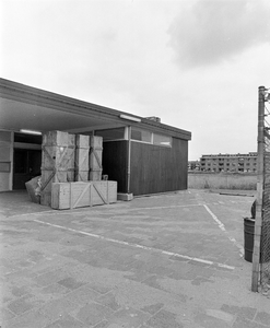 855800 Gezicht op een gedeelte van het tijdelijke paviljoen bij het hoofdkantoor van PTT Telecom, district Utrecht ...